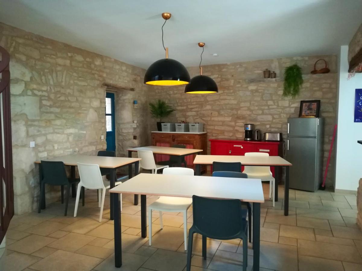 Gite La Maison Des Pelerins Villeneuve-d'Aveyron Luaran gambar